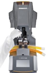 Disposable cutting blades for BioWelder®